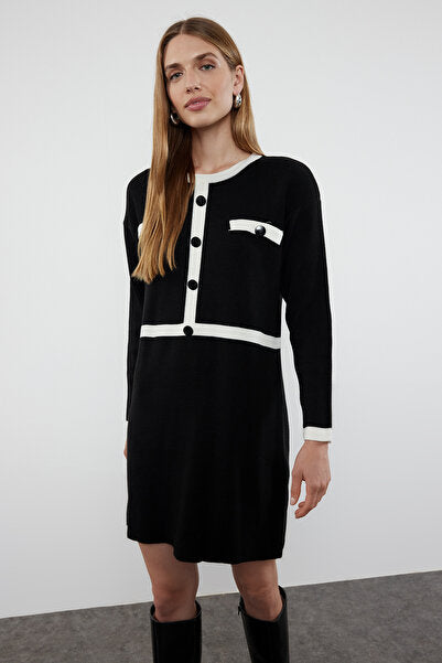 Black Color-Block Knit Dress - Modern & Graphic