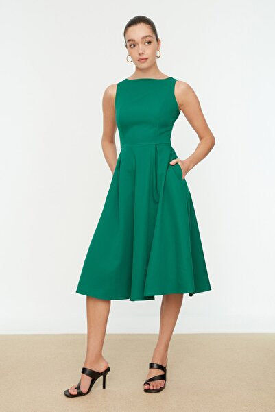 Green Pleated Midi Dress - Fresh & Elegant
