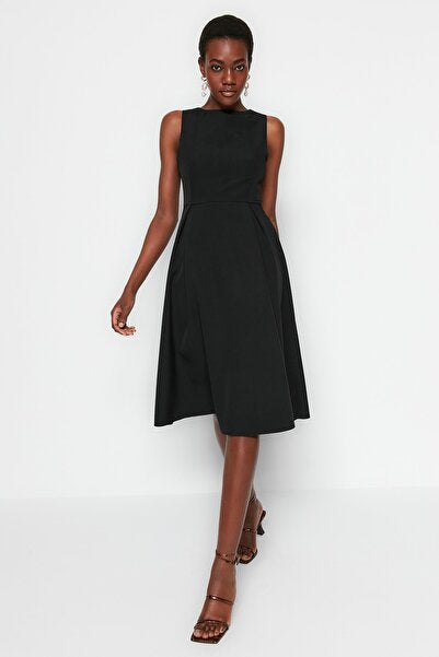 Black Pleated Midi Dress with Waist Detail - Elegant & Flowy