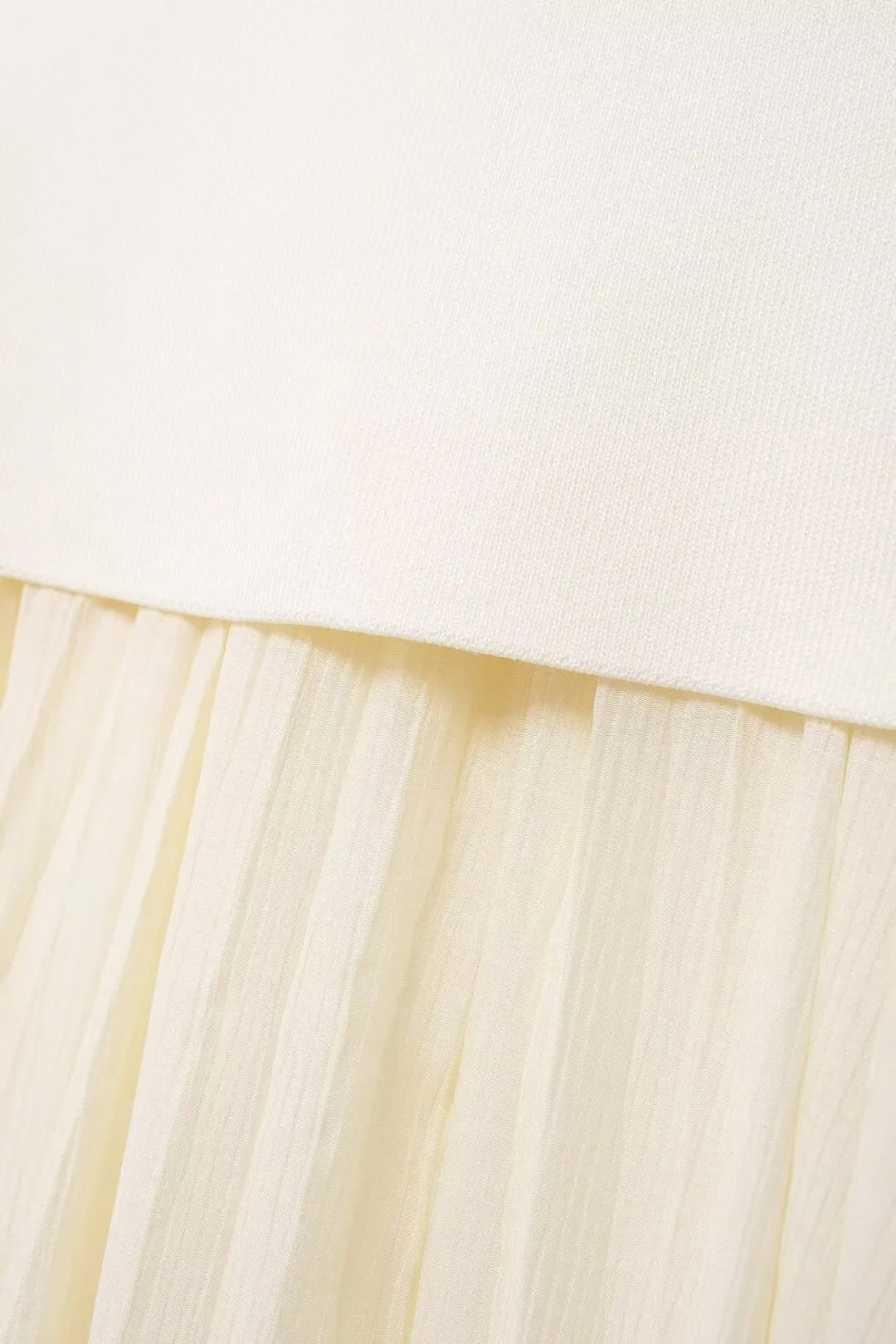 Knitted Vest & High-Waist Skirt Set - Beige Suit